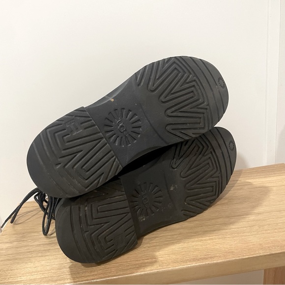 Ugg Naiyah Suede Leather Shearling Tie Back Black Women's Boots Size 9 - Picture 10 of 12